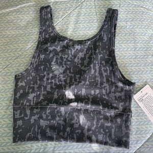 Lululemon Power Pivot Tank Size 6 NWT